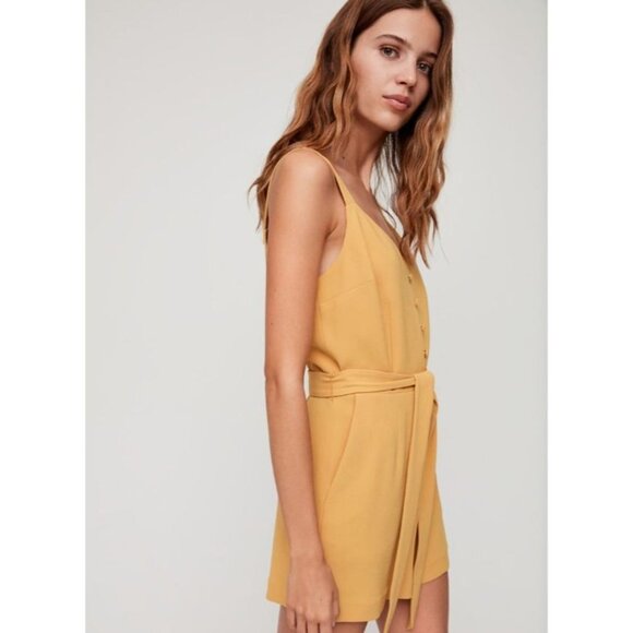 Aritzia Little Moon White Petunia short romper size 10 - Picture 8 of 16